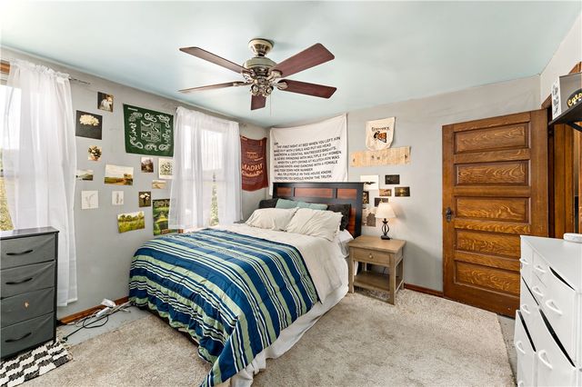 207 Mccormick Ave, Bentleyville, PA 15314