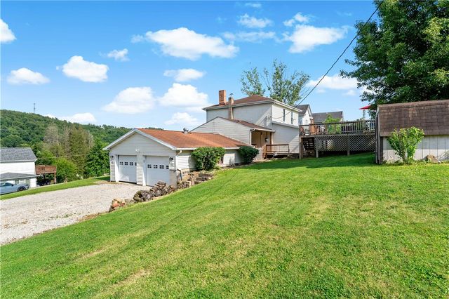 207 Mccormick Ave, Bentleyville, PA 15314