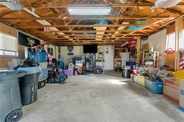207 Mccormick Ave, Bentleyville, PA 15314