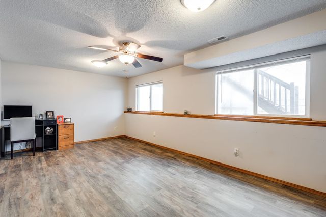 1917 N McRae Dr, Goddard, KS 67052