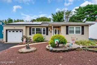 67 Nostrand Drive, Toms River, NJ 08757