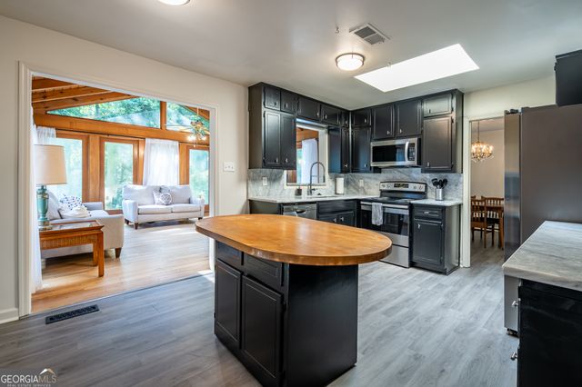 2431 Weatherford Court, Marietta, GA 30068