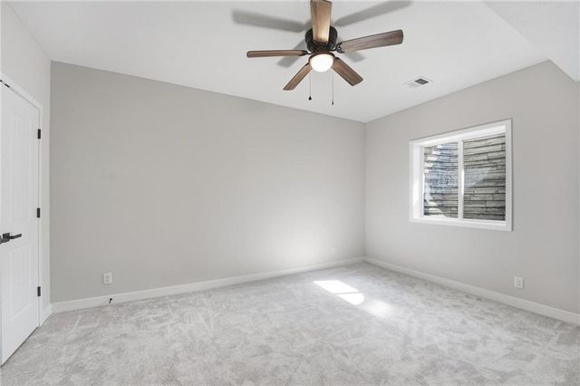 219 NW Orchard Court, Lee's Summit, MO 64063