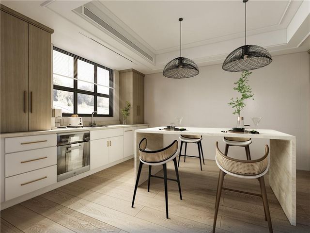 219 NW Orchard Court, Lee's Summit, MO 64063