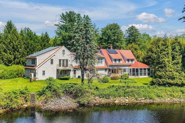 28 S Mill St, Hopkinton, MA 01748