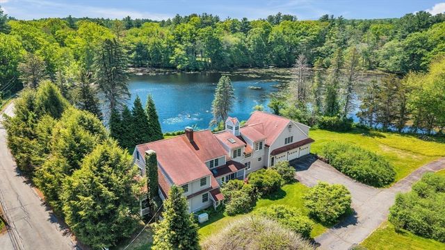 28 S Mill St, Hopkinton, MA 01748