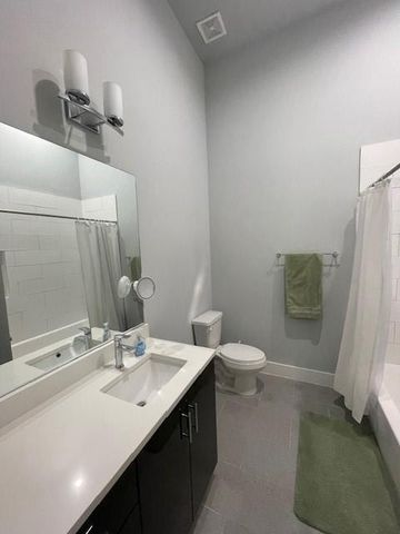 808 Fisher A, Houston, TX 77018