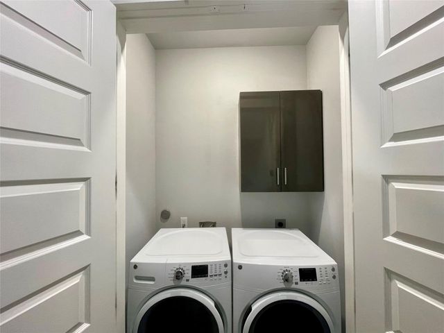 808 Fisher A, Houston, TX 77018