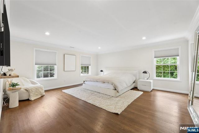 560 Van Emburgh Avenue, Twp Of Washington, NJ 07676