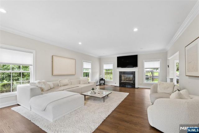 560 Van Emburgh Avenue, Twp Of Washington, NJ 07676