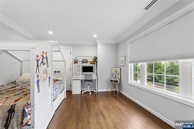 560 Van Emburgh Avenue, Twp Of Washington, NJ 07676