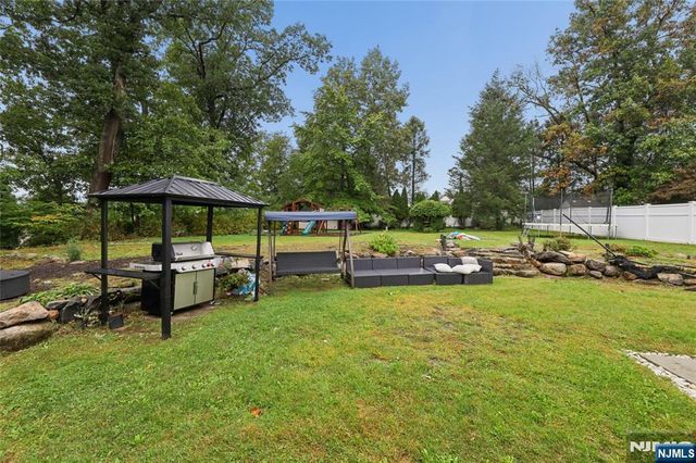 560 Van Emburgh Avenue, Twp Of Washington, NJ 07676