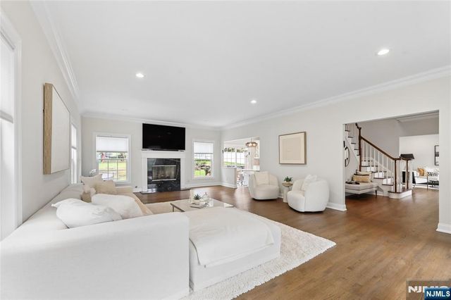 560 Van Emburgh Avenue, Twp Of Washington, NJ 07676