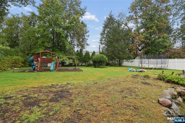 560 Van Emburgh Avenue, Twp Of Washington, NJ 07676