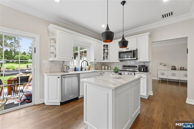 560 Van Emburgh Avenue, Twp Of Washington, NJ 07676