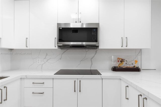 2201 S Ocean Dr 902, Hollywood, FL 33019