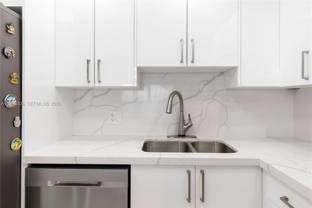 2201 S Ocean Dr 902, Hollywood, FL 33019