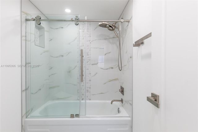 2201 S Ocean Dr 902, Hollywood, FL 33019