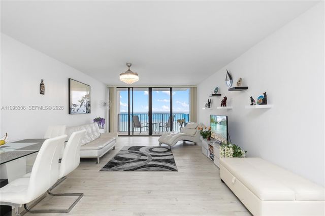 2201 S Ocean Dr 902, Hollywood, FL 33019