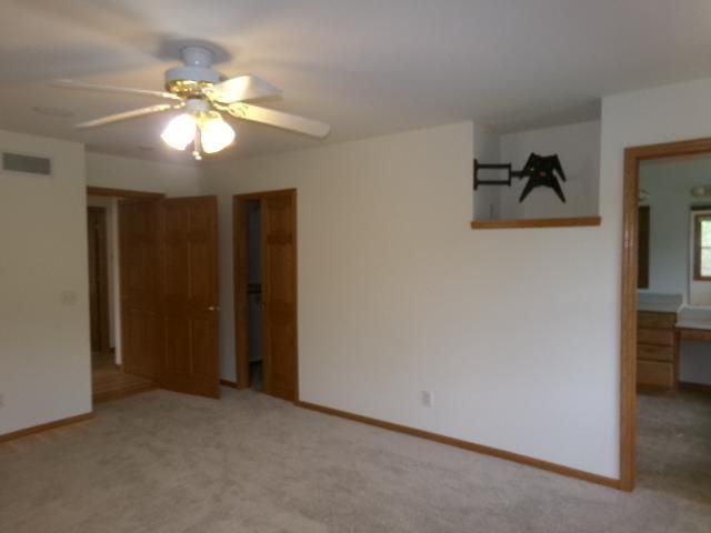 5614 N Vista Lane, Janesville, WI 53548
