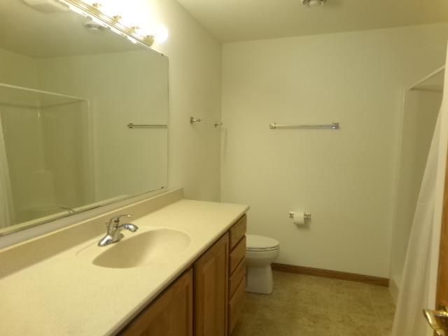 5614 N Vista Lane, Janesville, WI 53548