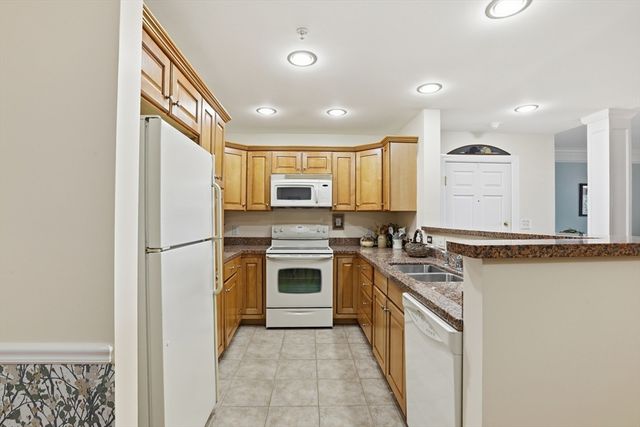 5 Sally Sweets Way 128, Salem, NH 03079