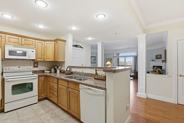 5 Sally Sweets Way 128, Salem, NH 03079