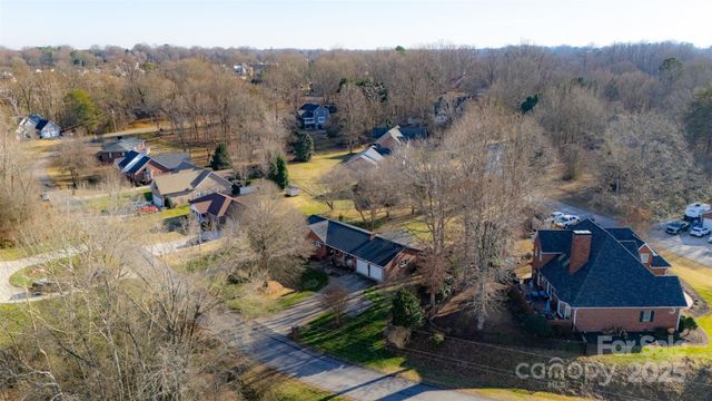 222 Brentwood Drive, Maiden, NC 28650
