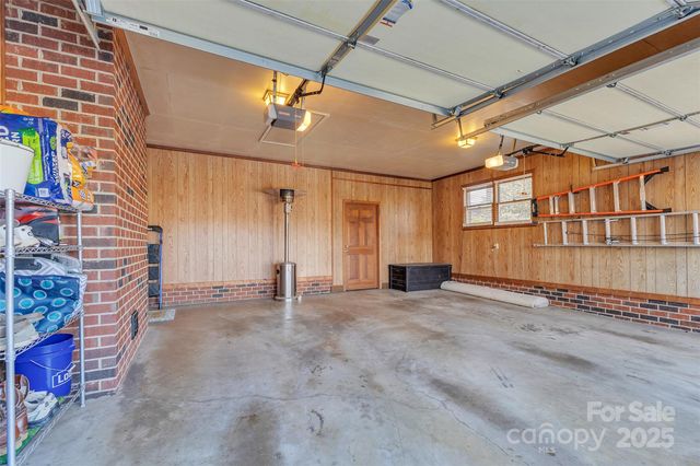 222 Brentwood Drive, Maiden, NC 28650