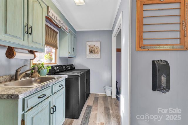 222 Brentwood Drive, Maiden, NC 28650