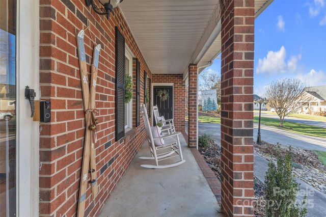 222 Brentwood Drive, Maiden, NC 28650