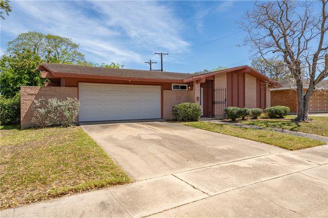 3710 Pope Dr, Corpus Christi, TX 78411