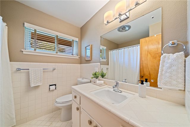 3710 Pope Dr, Corpus Christi, TX 78411