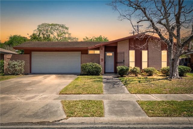 3710 Pope Dr, Corpus Christi, TX 78411