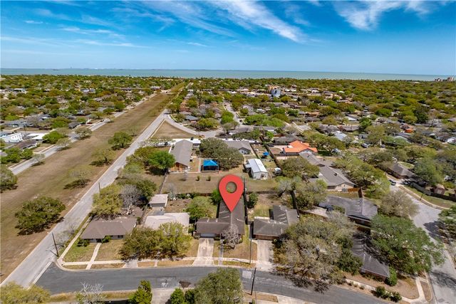 3710 Pope Dr, Corpus Christi, TX 78411