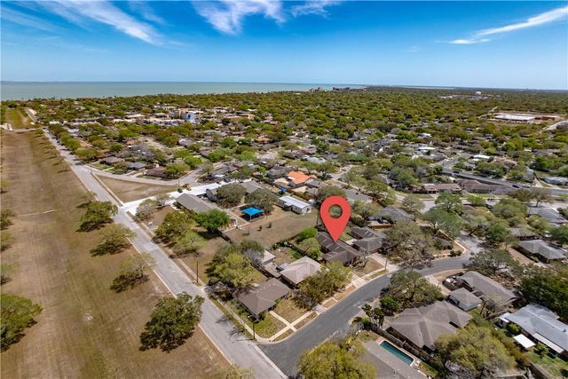 3710 Pope Dr, Corpus Christi, TX 78411