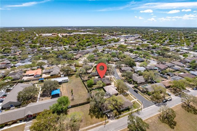 3710 Pope Dr, Corpus Christi, TX 78411