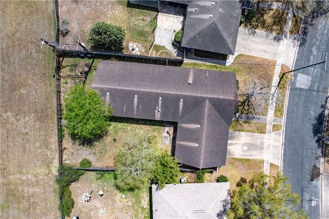 3710 Pope Dr, Corpus Christi, TX 78411