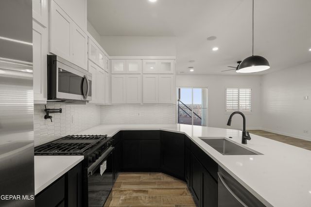 3833 Perspective Street, El Paso, TX 79938