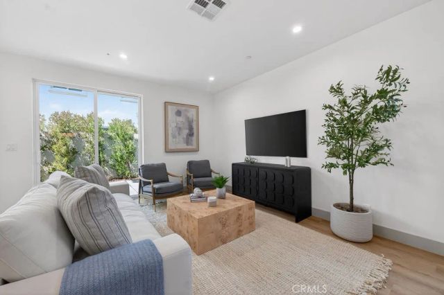 15540 Colorado, Paramount, CA 90723