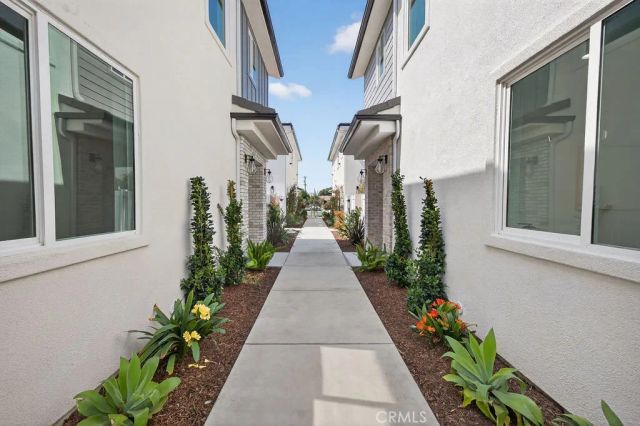 15540 Colorado, Paramount, CA 90723