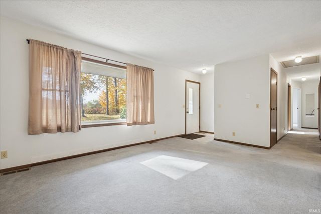 28289 Stanton Road, Walkerton, IN 46574