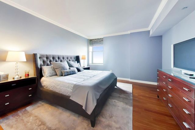 310 S MICHIGAN Avenue 1705, Chicago, IL 60604