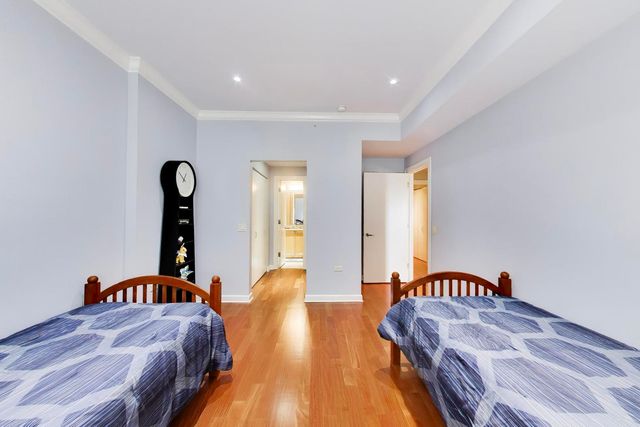 310 S MICHIGAN Avenue 1705, Chicago, IL 60604