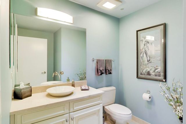 310 S MICHIGAN Avenue 1705, Chicago, IL 60604