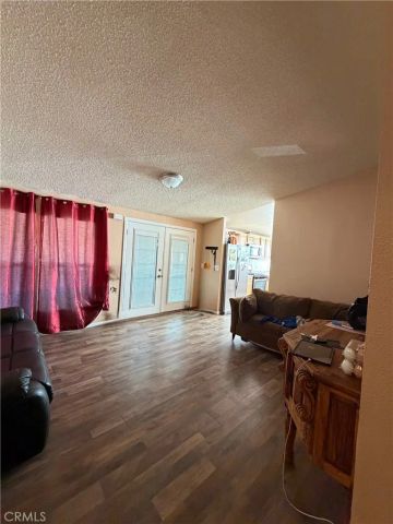 29021 Bouquet Canyon 201, Saugus, CA 91390