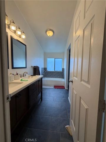 29021 Bouquet Canyon 201, Saugus, CA 91390