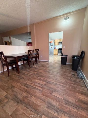 29021 Bouquet Canyon 201, Saugus, CA 91390