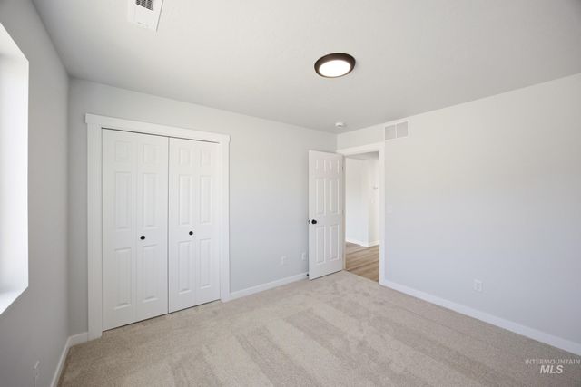 9401 W Blazing Star St, Nampa, ID 83687