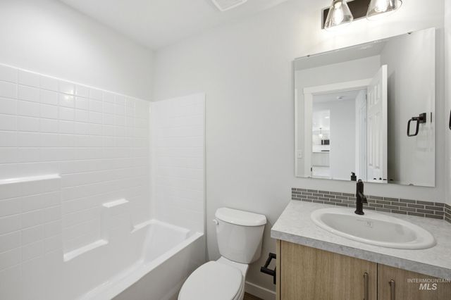 9401 W Blazing Star St, Nampa, ID 83687